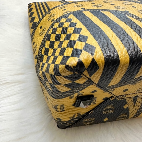 MCM Geometric Black and Yellow Tote - Picture 4 of 14